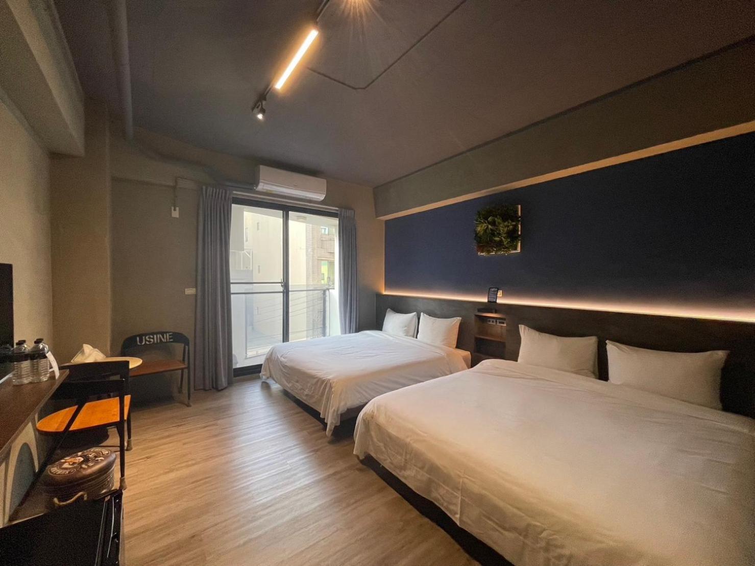Long Lang Homestay Tainan Extérieur photo