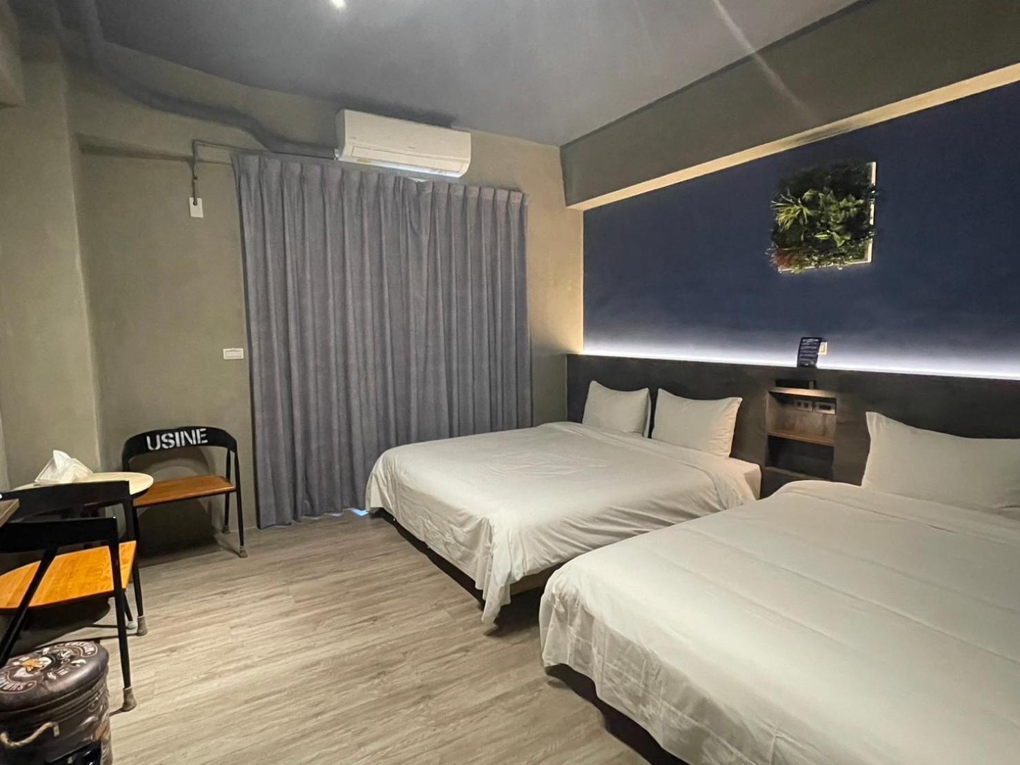 Long Lang Homestay Tainan Extérieur photo