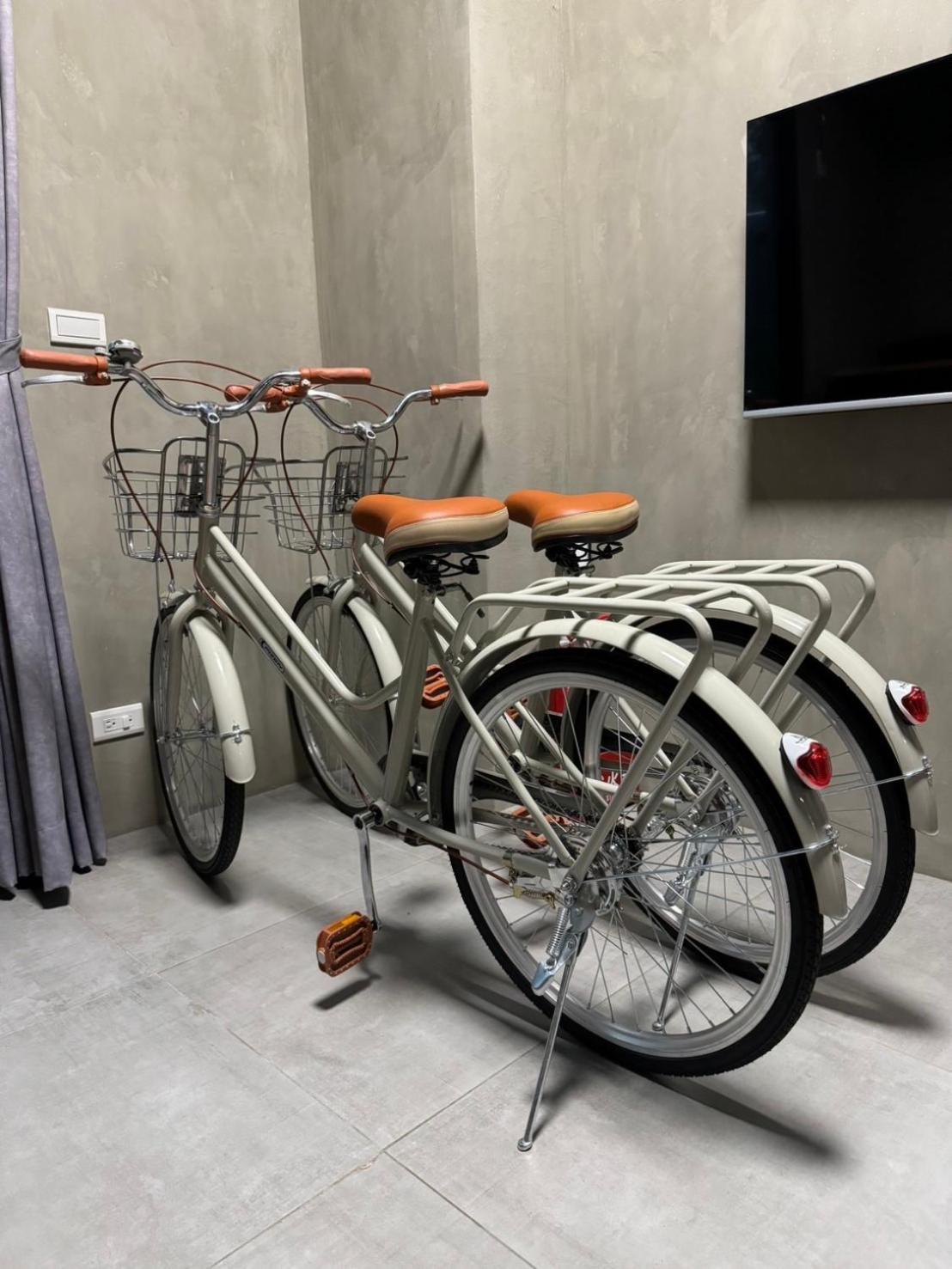 Long Lang Homestay Tainan Extérieur photo
